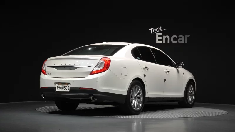 Lincoln MKS