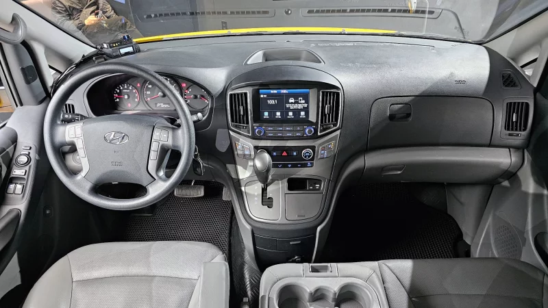 Hyundai Grand Starex