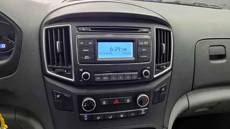 Hyundai Grand Starex