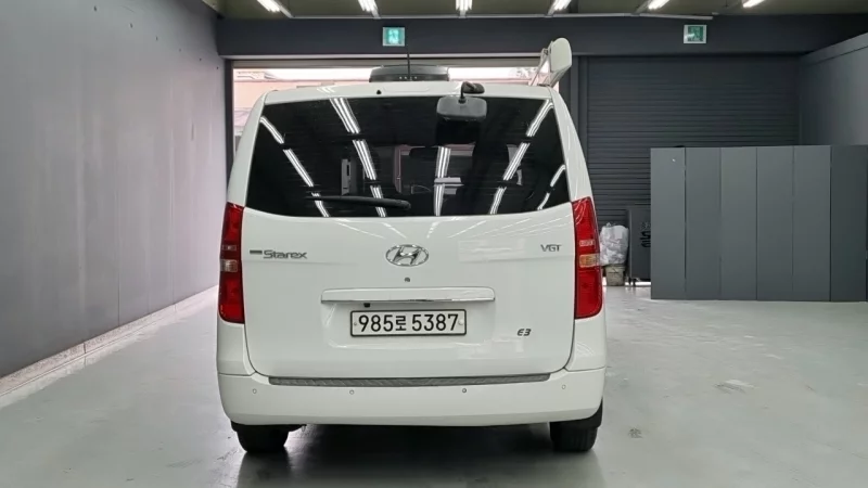 Hyundai Grand Starex