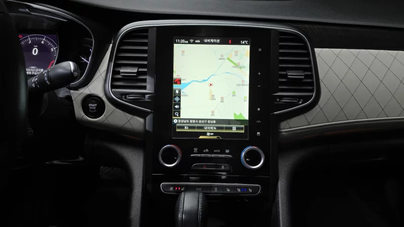 Renault SM6