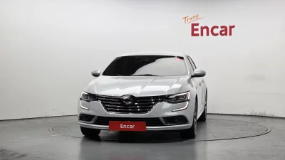 Renault SM6