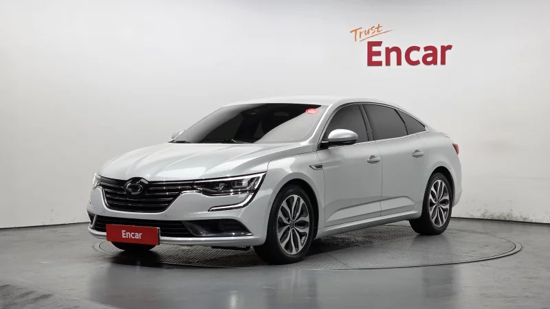 Renault SM6
