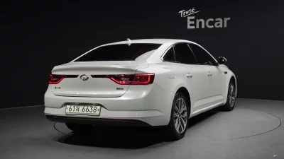 Renault SM6