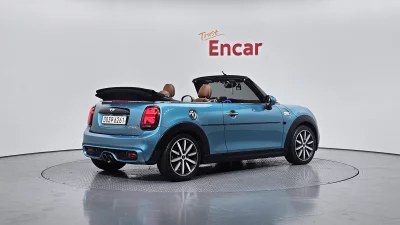 MINI Cooper Convertible