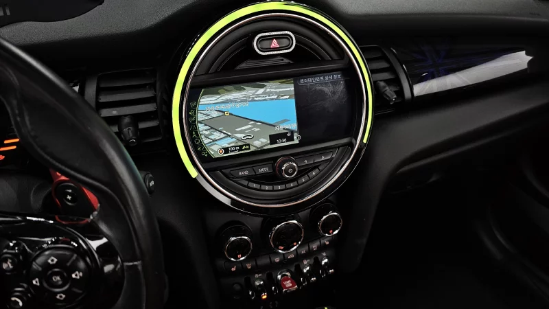 MINI Cooper Convertible