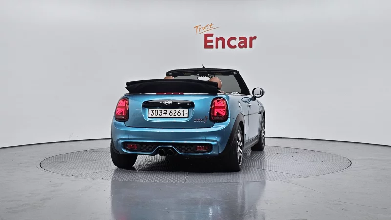 MINI Cooper Convertible