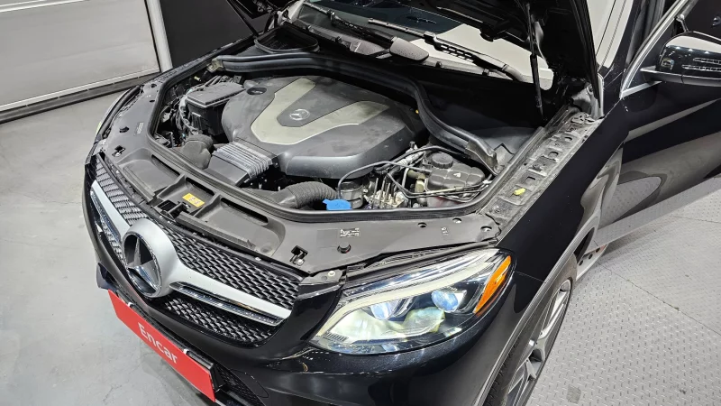 Mercedes-Benz GLE-Class