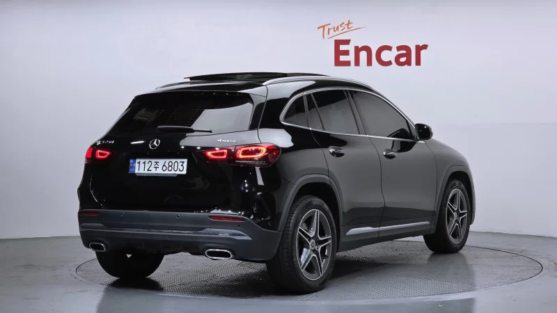 Mercedes-Benz GLA-Class