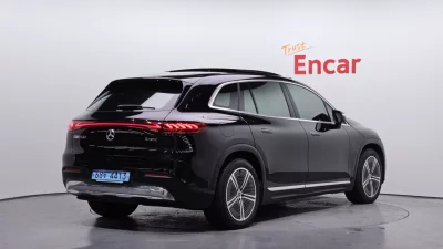 Mercedes-Benz EQS SUV