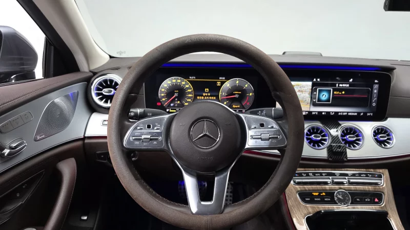 Mercedes-Benz CLS-Class