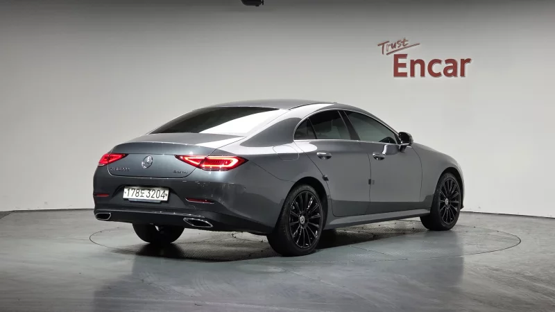 Mercedes-Benz CLS-Class