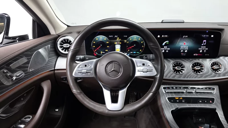 Mercedes-Benz CLS-Class