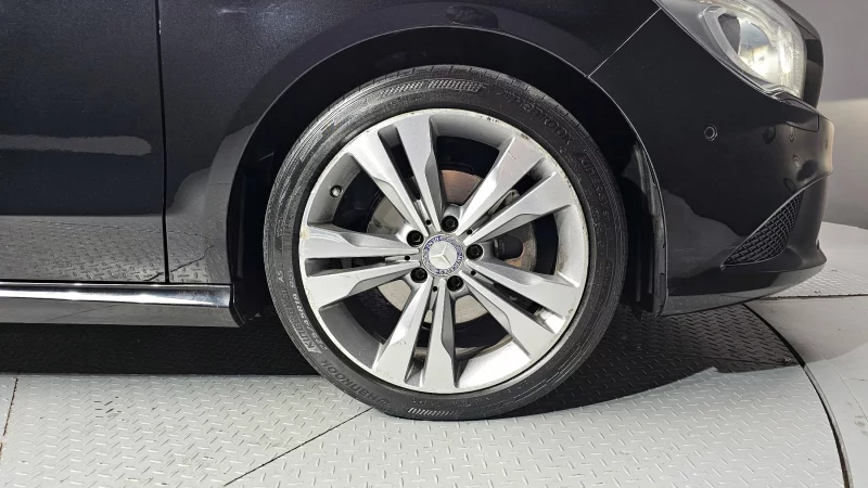 Mercedes-Benz CLA-Class