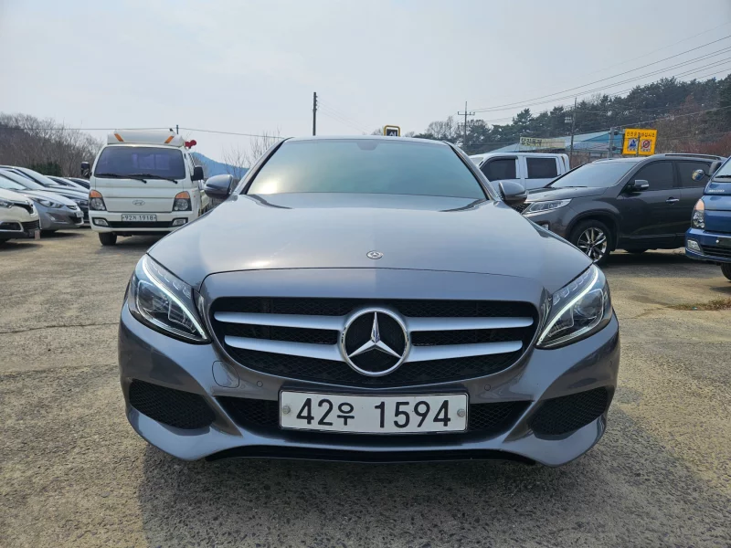 Mercedes-Benz C-Class
