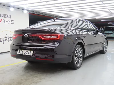 Renault SM6