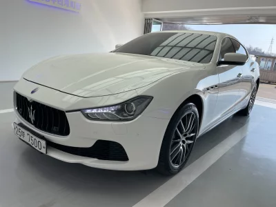 Maserati GHIBLI