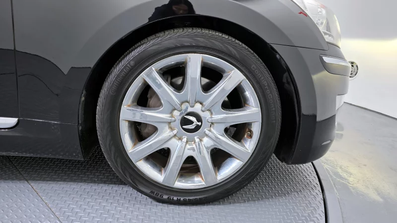 Hyundai Equus