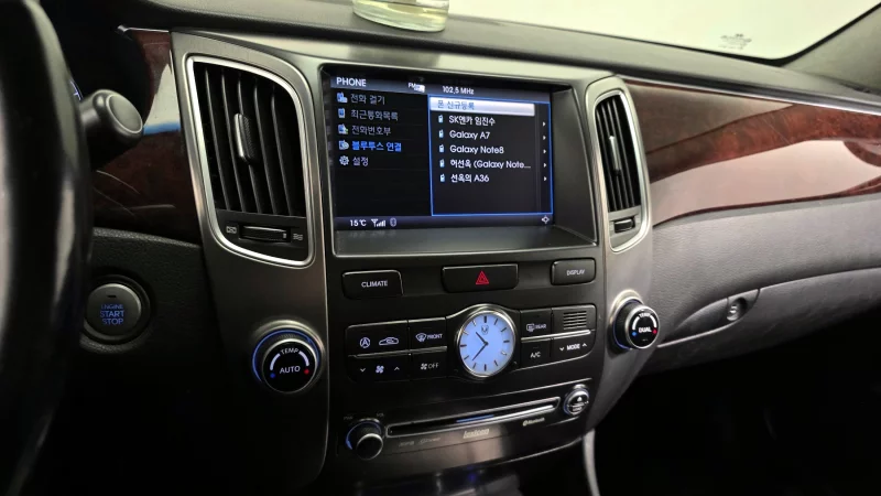 Hyundai Equus