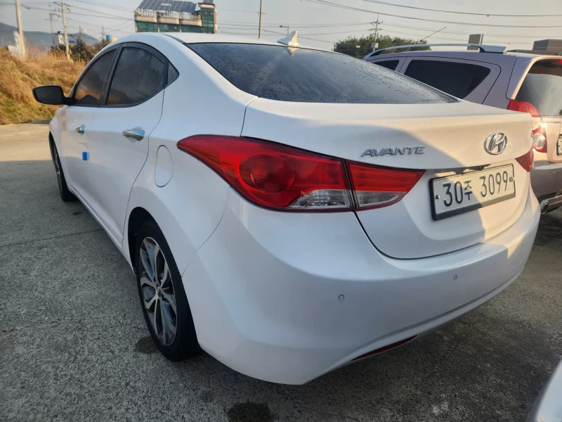 Hyundai AVANTE