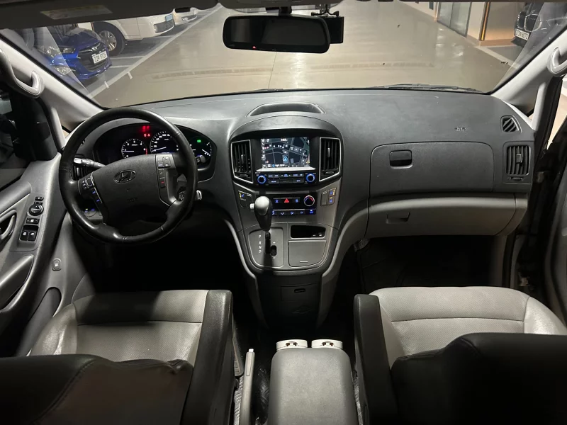 Hyundai Grand Starex