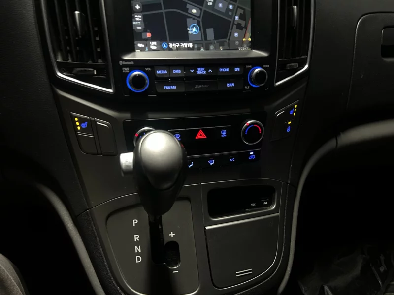 Hyundai Grand Starex