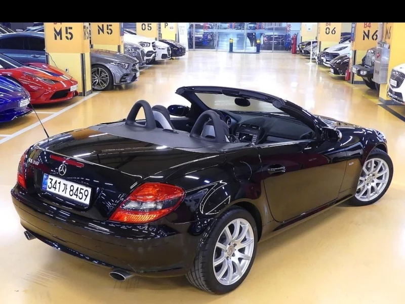 Mercedes-Benz SLK-Class