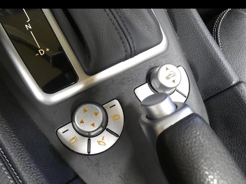 Mercedes-Benz SLK-Class