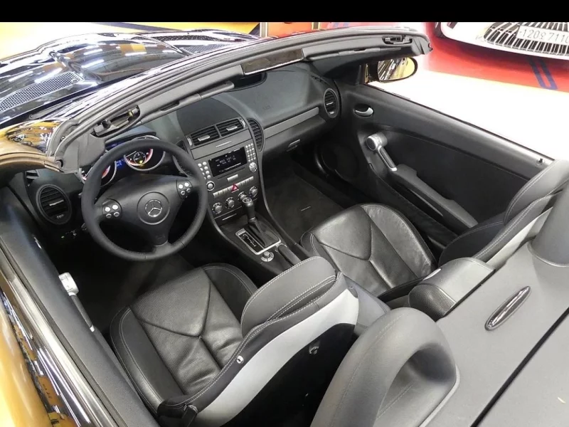 Mercedes-Benz SLK-Class