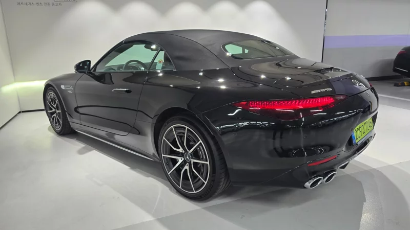 Mercedes-Benz SL-Class