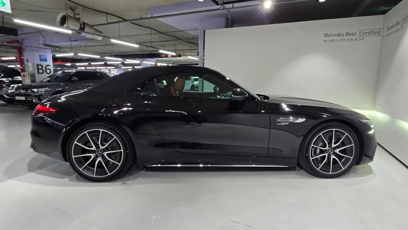 Mercedes-Benz SL-Class