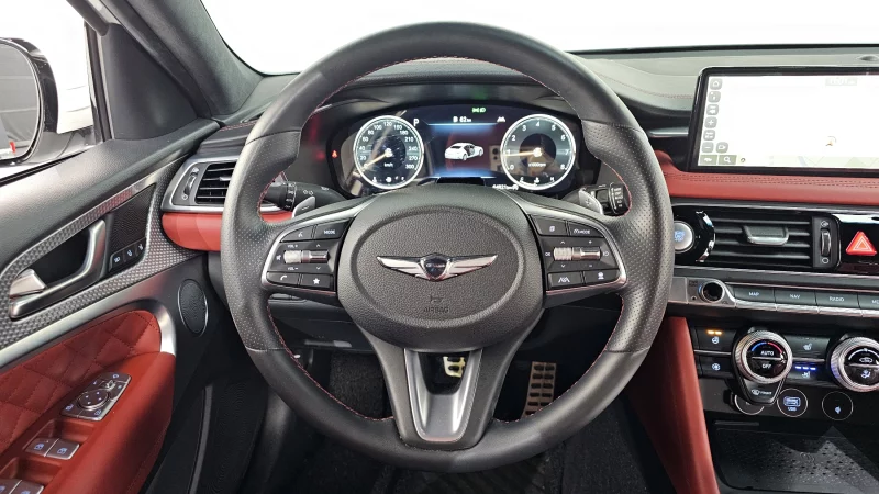 Genesis G70