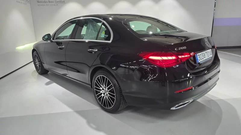 Mercedes-Benz C-Class
