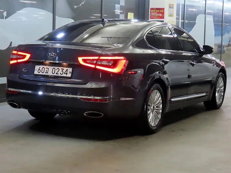 Kia K7