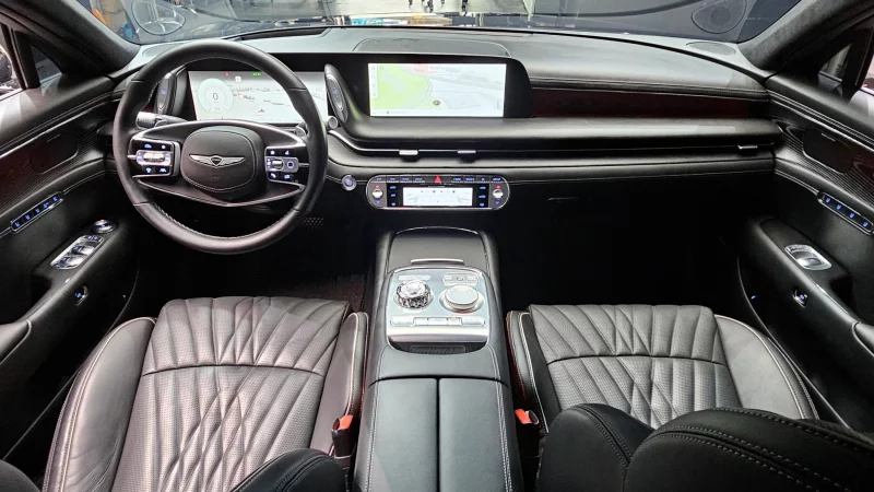 Genesis G90