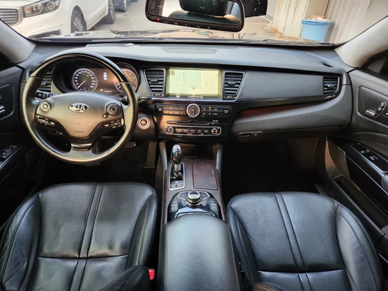 Kia K9