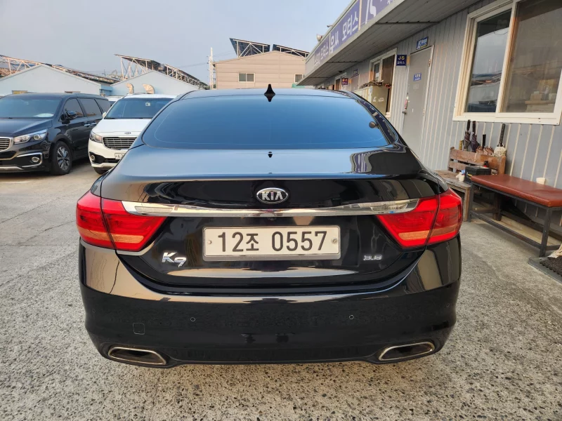 Kia K9