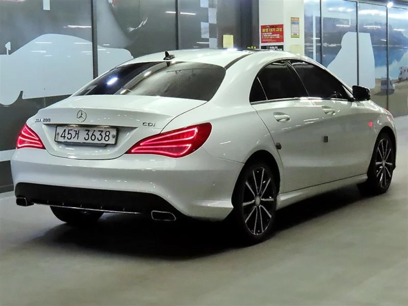 Mercedes-Benz CLA-Class
