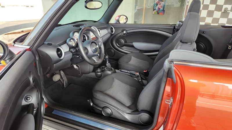 MINI Cooper Convertible