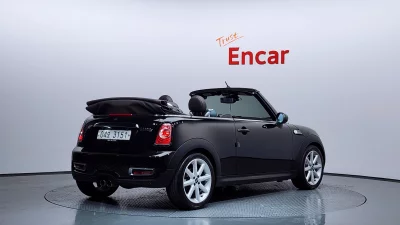 MINI Cooper Convertible