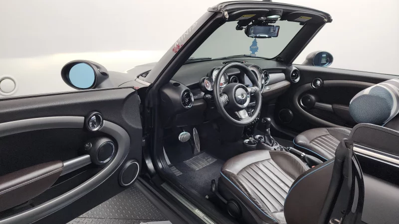 MINI Cooper Convertible