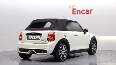 MINI Cooper Convertible