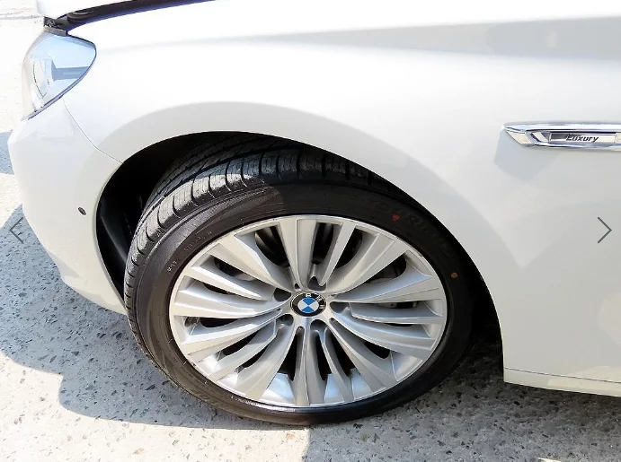 BMW 5-Series Gran Turismo