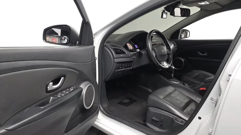 Renault SM3