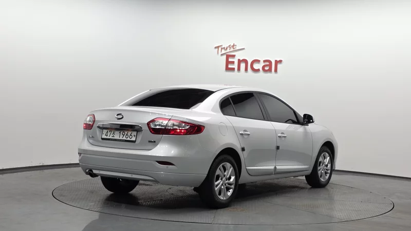Renault SM3