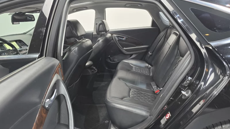 Hyundai Aslan