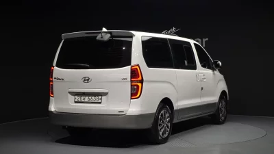 Hyundai Grand Starex