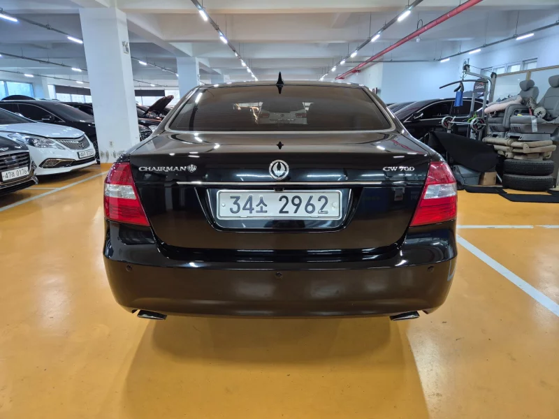SsangYong Chairman W