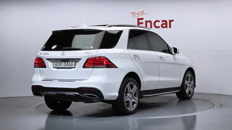 Mercedes-Benz GLE-Class