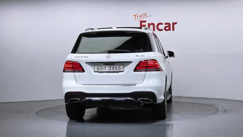 Mercedes-Benz GLE-Class